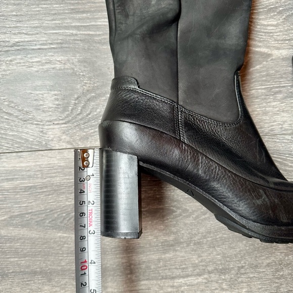 Clarks London Town Boots - Picture 12 of 12